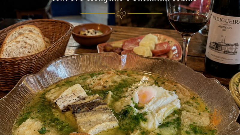 Açorda Alentejana de coentros com ovo escalfado e bacalhau cozido
