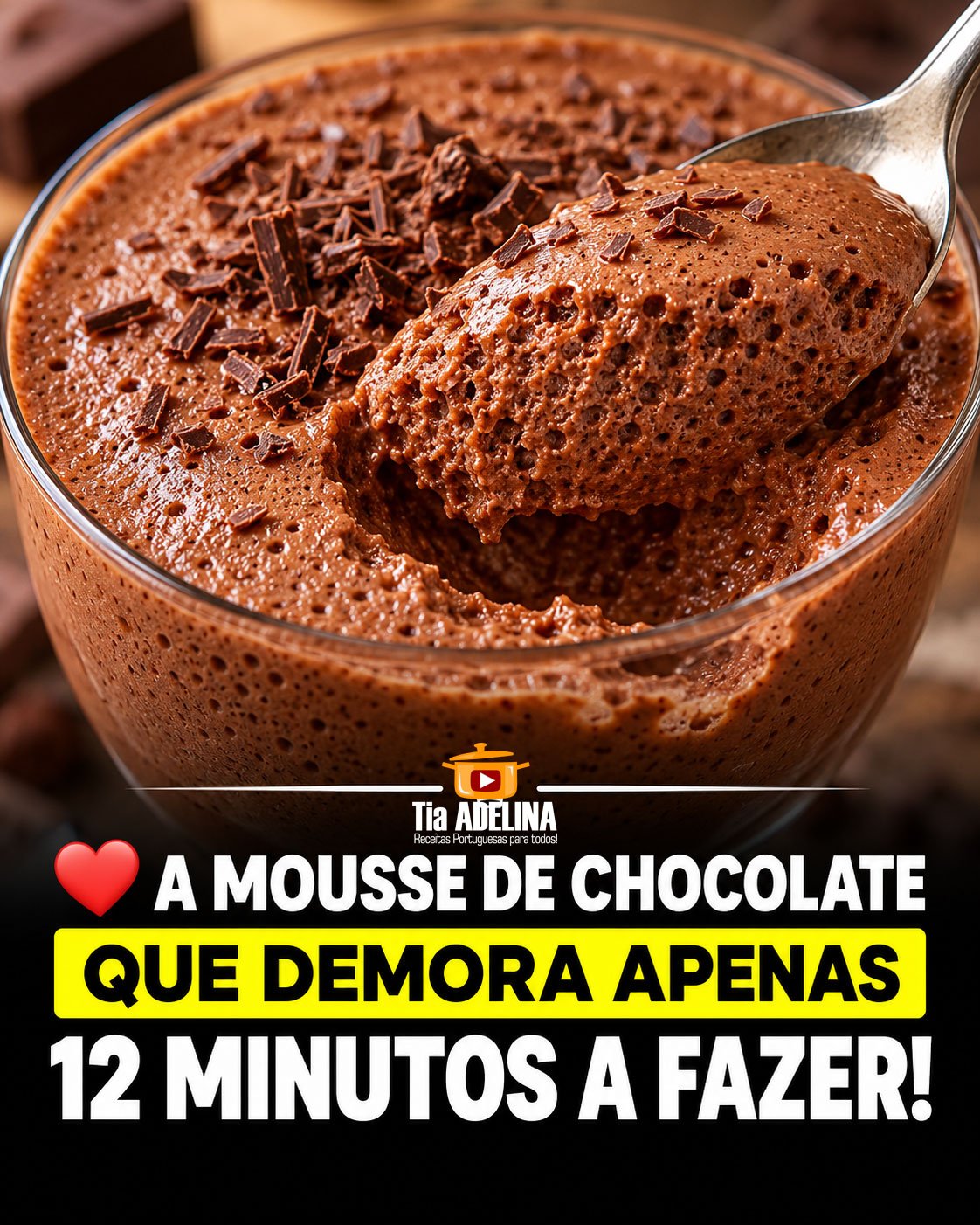 A mousse de chocolate que demora apenas 12 minutos a fazer