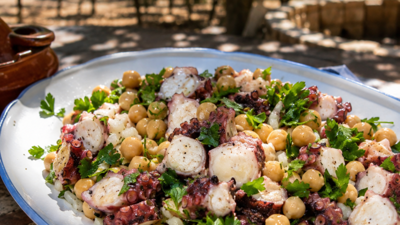 SALADA DE POLVO COM GRÃO