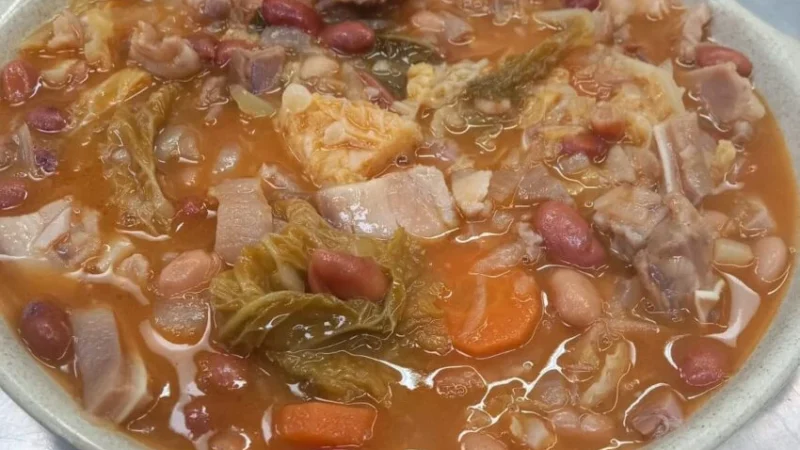 Feijoada com Cabeça de Porco