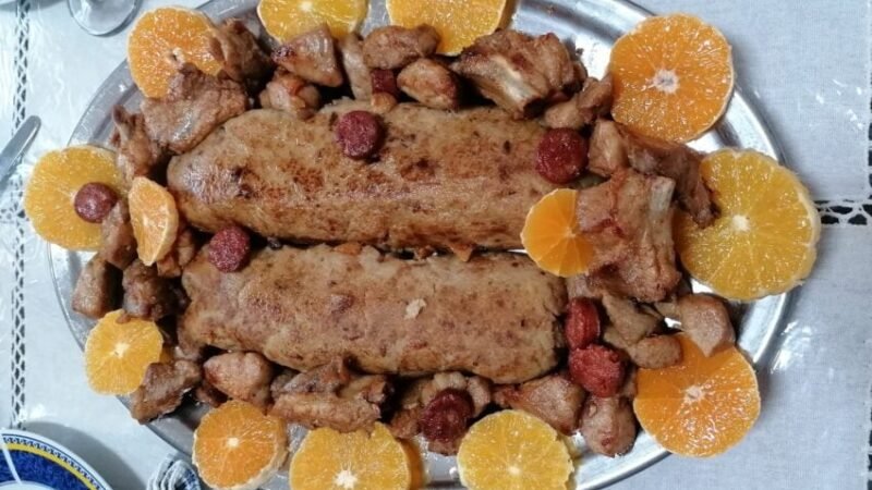 Migas Alentejanas com Rojões, Entrecosto e Linguiça