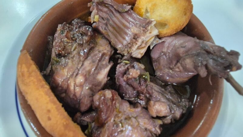 Receita Tradicional de Coelho à Caçador
