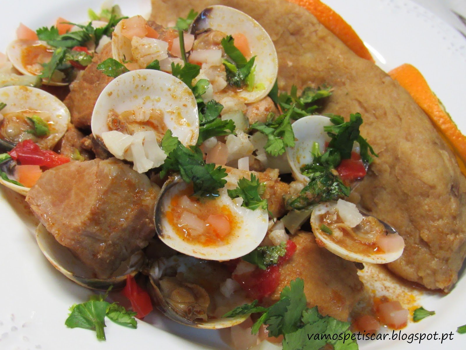 Carne de Porco à Alentejana com Migas