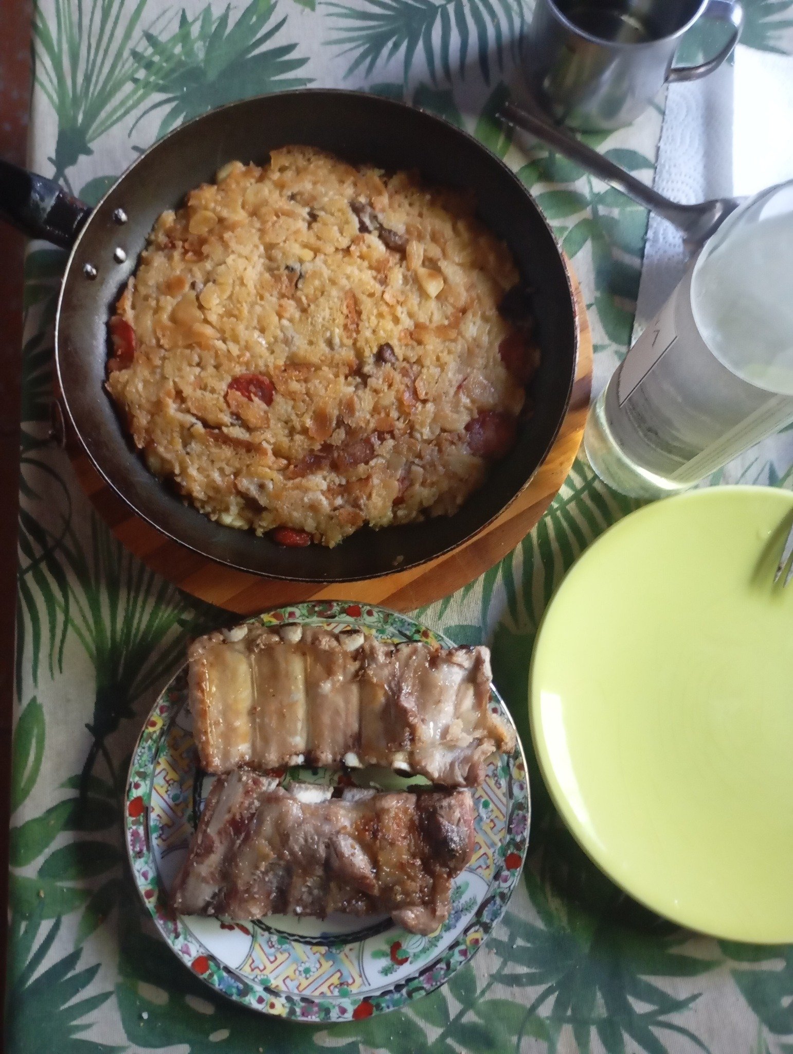 MIGAS E ENTRECOSTO FEITOS AO LUME