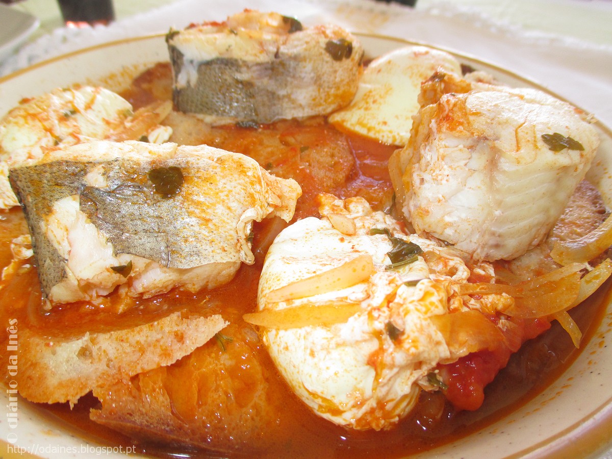 Sopas de tomate com pescada