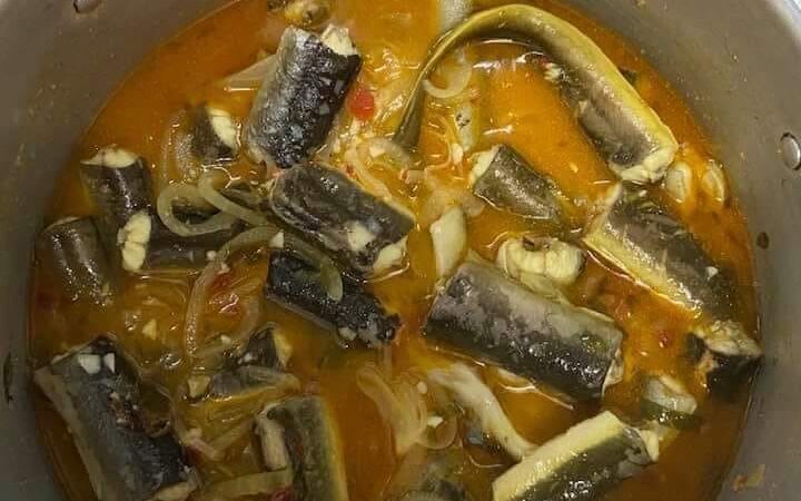 ENSOPADO DE ENGUIAS À ALENTEJANA