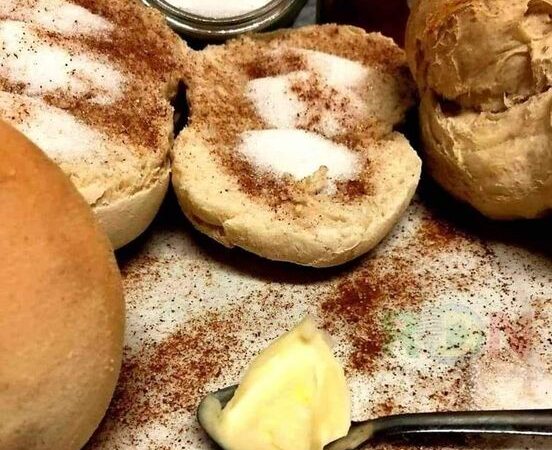 A tradição do Pão Quente com Manteiga, Açúcar e Canela