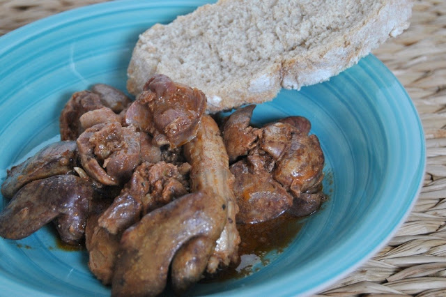 Pipis ou Miúdos de Frango.  Um Petisco de Verão.﻿